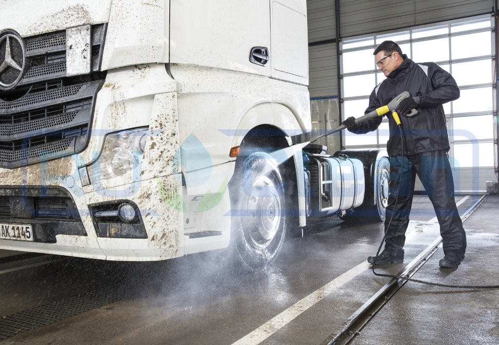 Gruzovaya-mojka-Stroitel